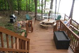 Mid Deck with Container filled with cushions